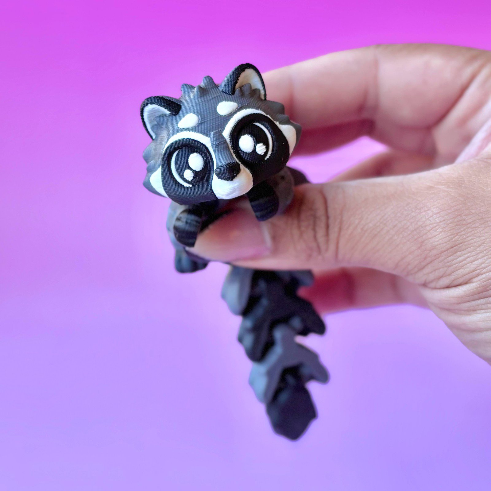 Sevimli Eklemli Rakun Figürü - Eşsiz Tasarım